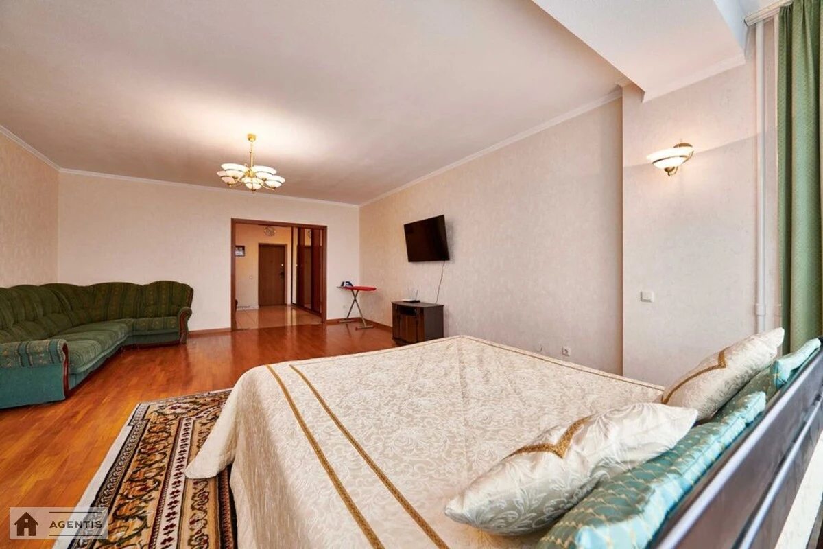 Apartment for rent 3 rooms, 120 m², 5th fl./12 floors. 29, Levka Lukyanenka vul. Marshala Tymoshenka, Kyiv. 