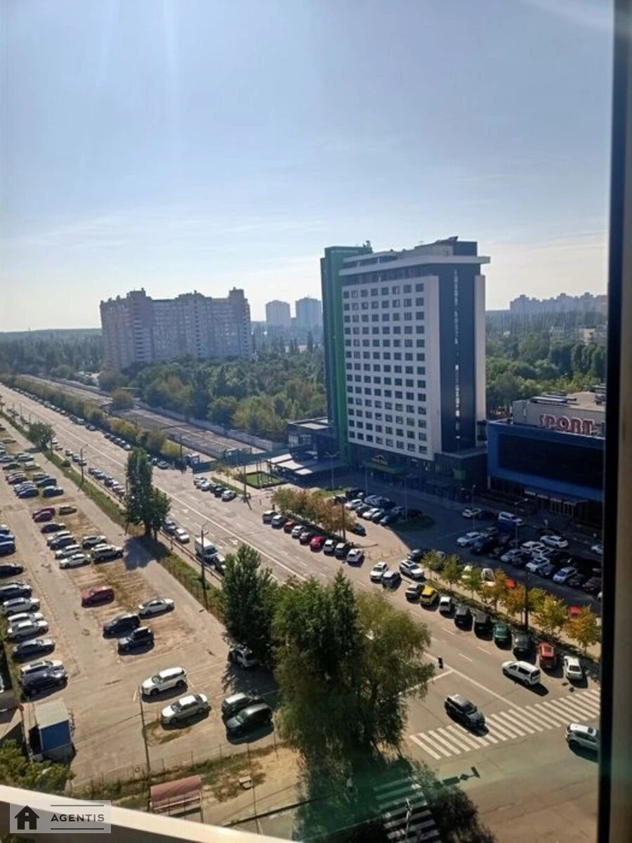 Сдам квартиру 1 комната, 59 m², 13 эт./19 этажей. Голосеевский район, Киев. 