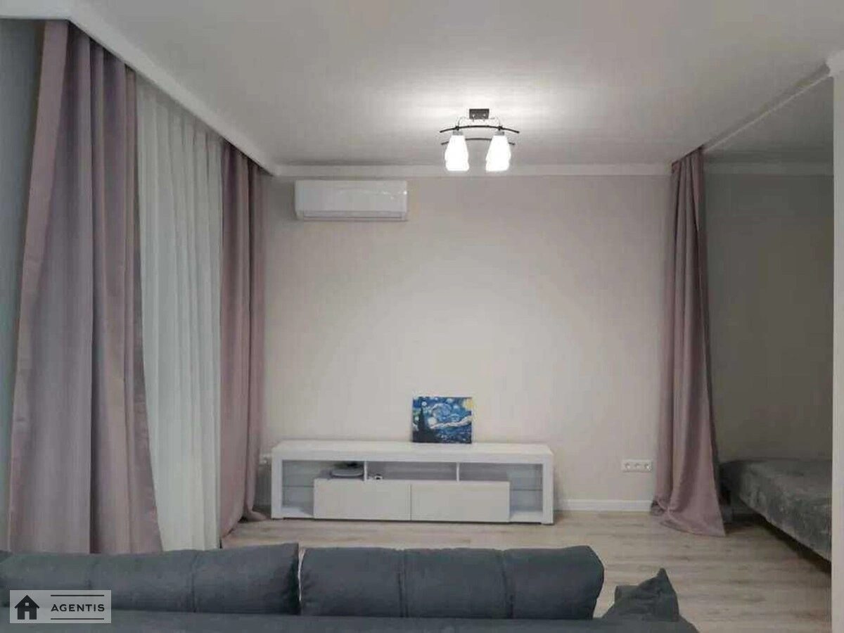 Apartment for rent 1 room, 47 m², 2nd fl./21 floors. 67, Beresteyskyy prosp. Peremohy, Kyiv. 