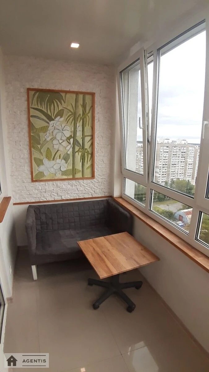 Apartment for rent 1 room, 45 m², 20th fl./25 floors. 7, Revutckogo 7, Kyiv. 