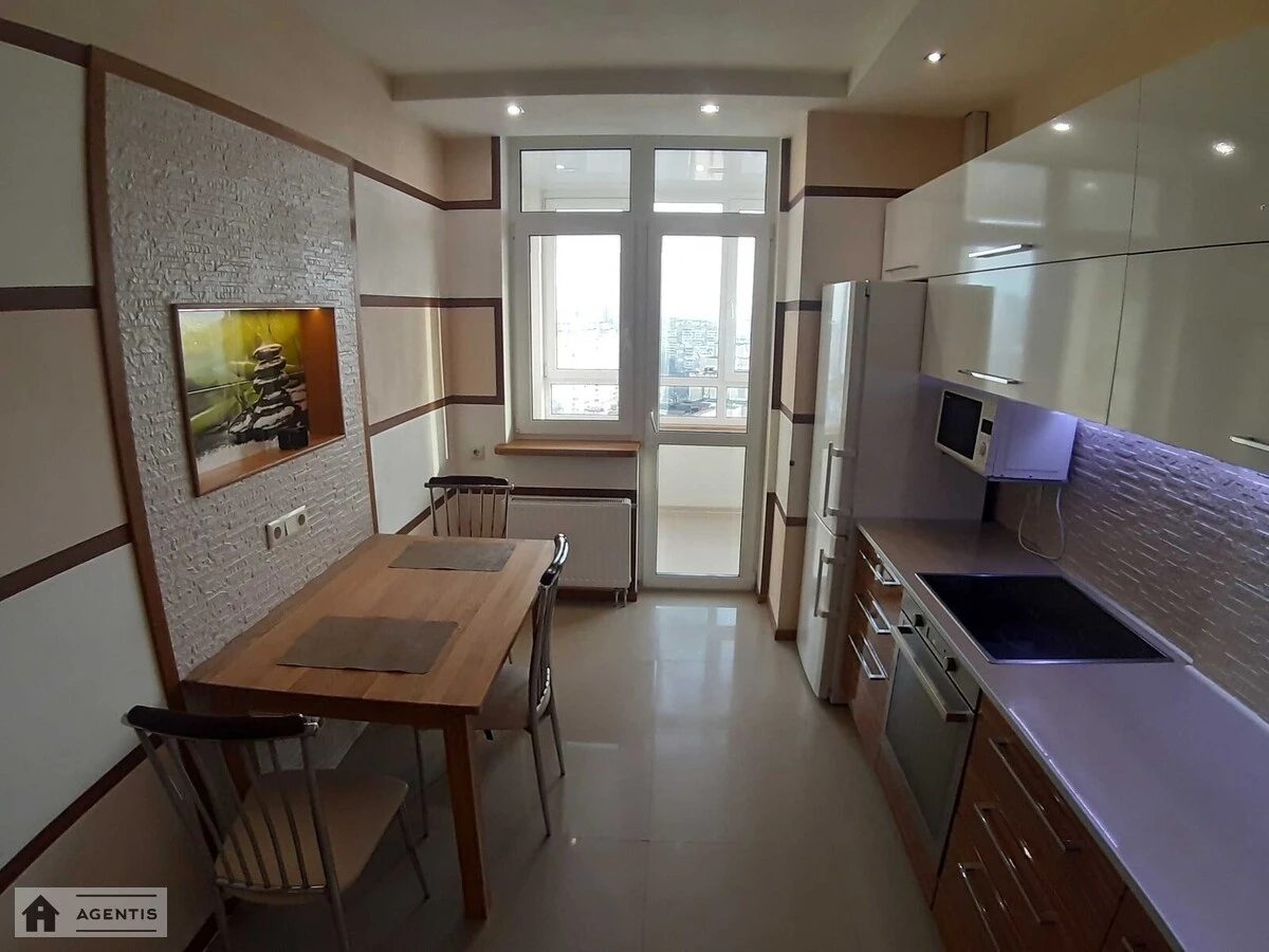 Сдам квартиру 1 комната, 45 m², 20 эт./25 этажей. 7, Ревуцкого 7, Киев. 