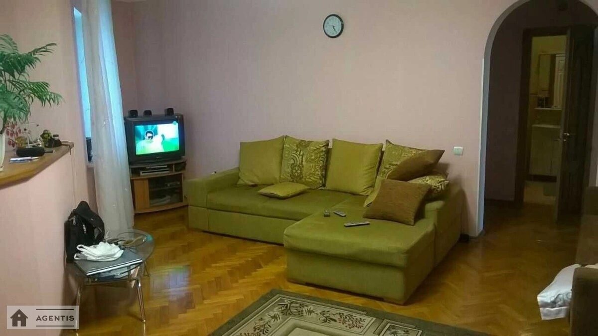 Apartment for rent 3 rooms, 84 m², 13th fl./18 floors. 31, Dragomanova 31, Kyiv. 