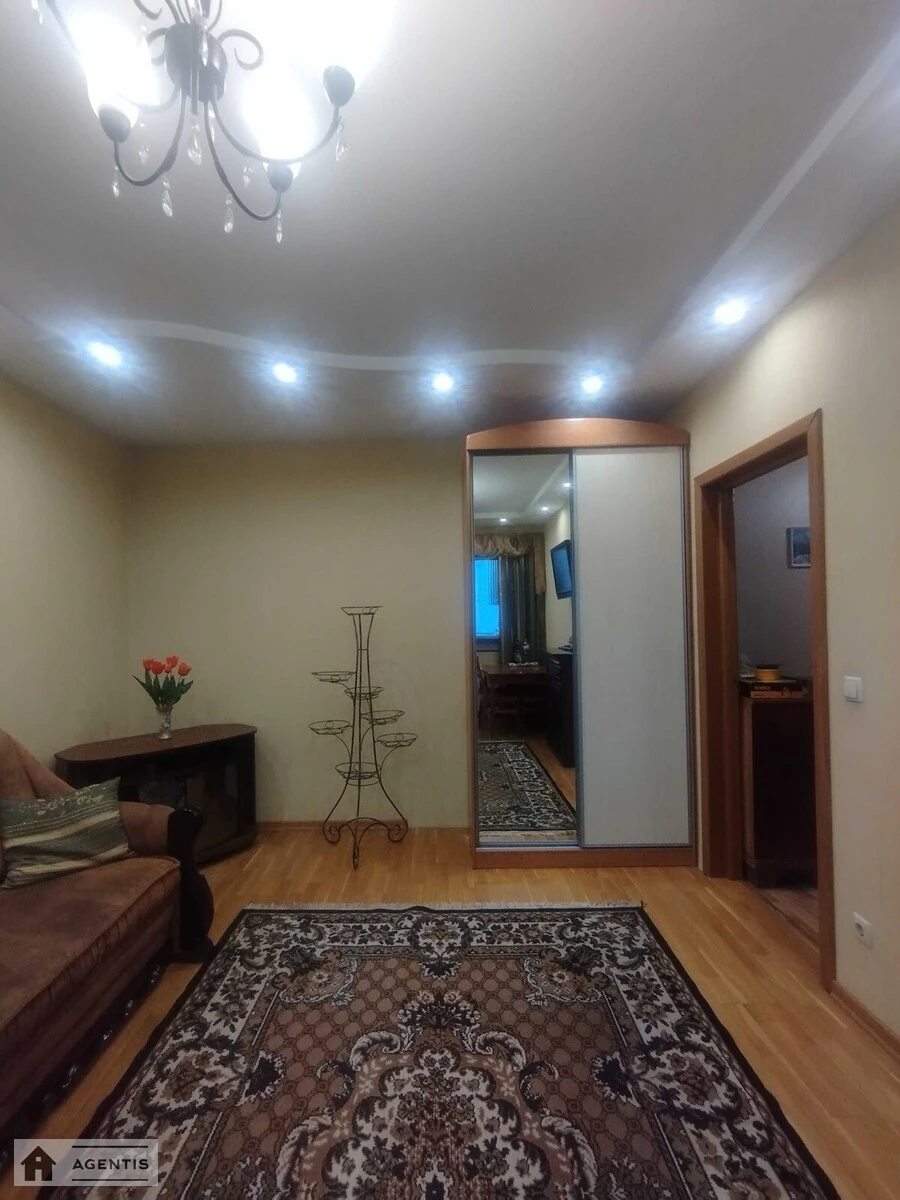 Apartment for rent 1 room, 45 m², 7th fl./16 floors. 2, Ivana Pulyuya vul., Kyiv. 