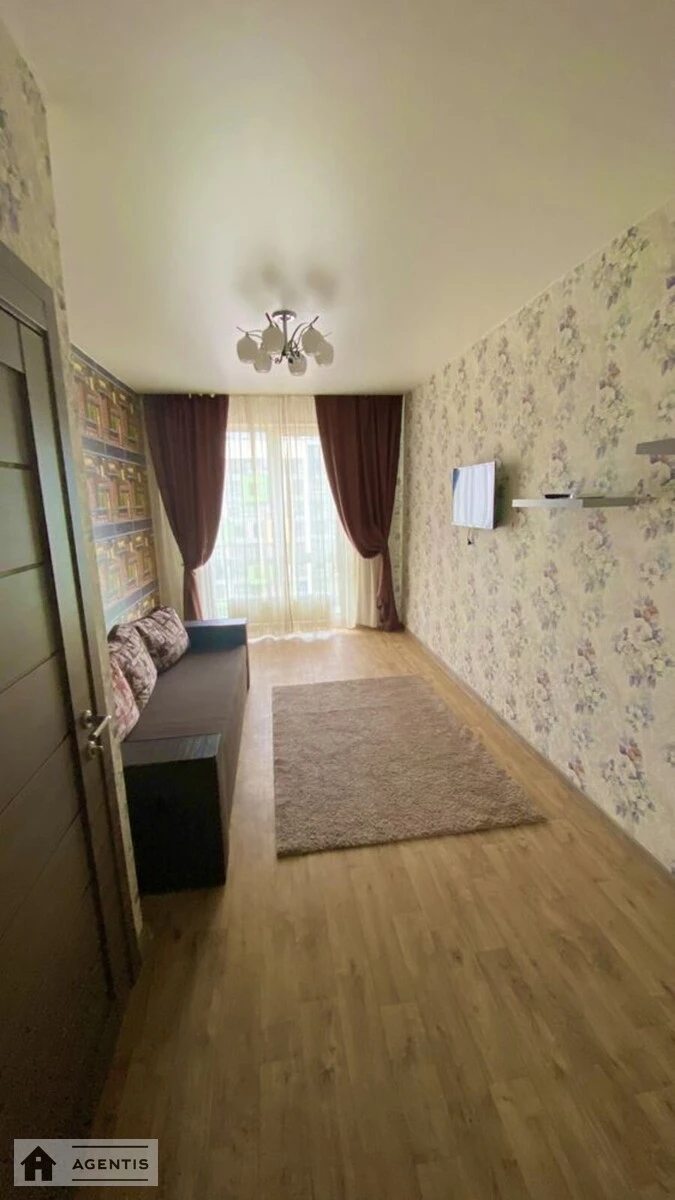 Apartment for rent 1 room, 40 m², 8th fl./10 floors. 2, Edynstva , Kryukivshchyna. 