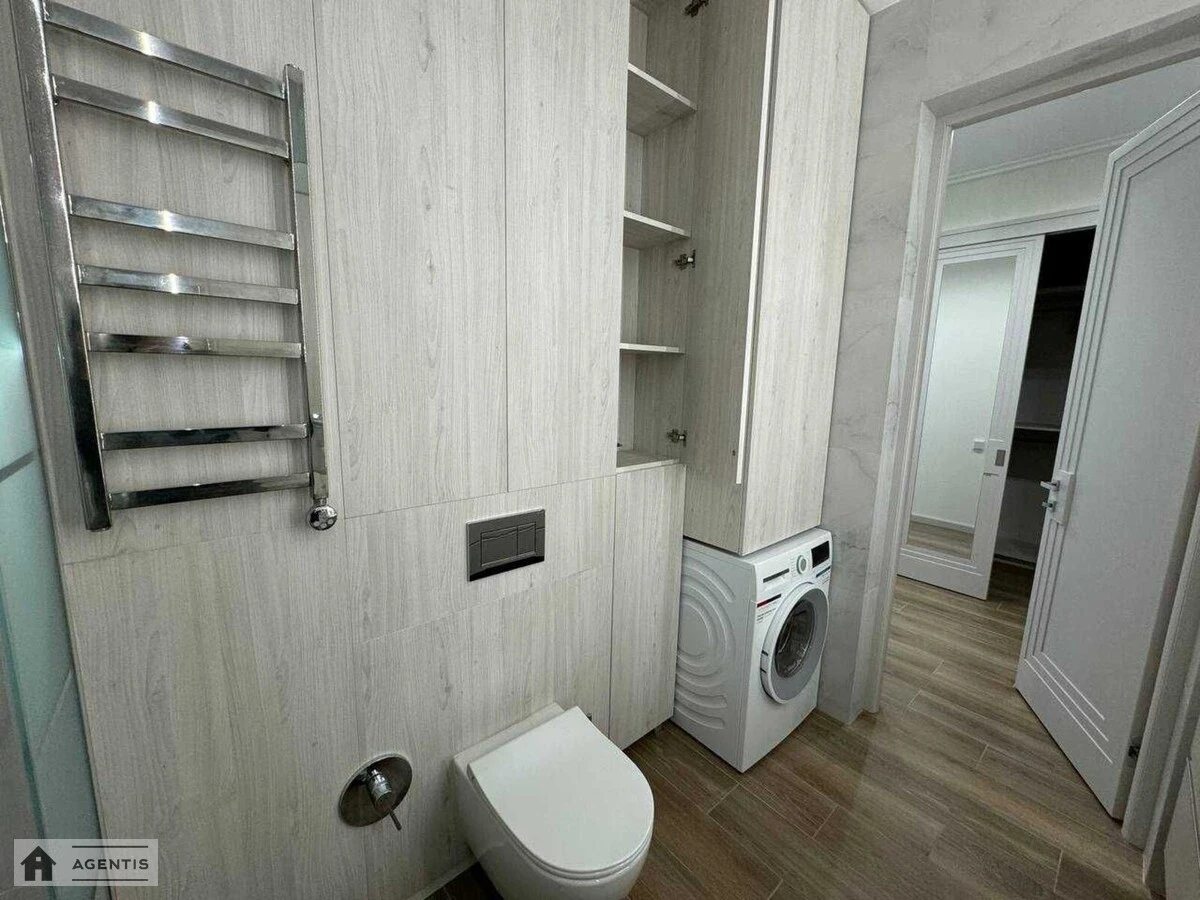 Сдам квартиру 2 комнаты, 50 m², 17 эт./19 этажей. Шевченковский район, Киев. 