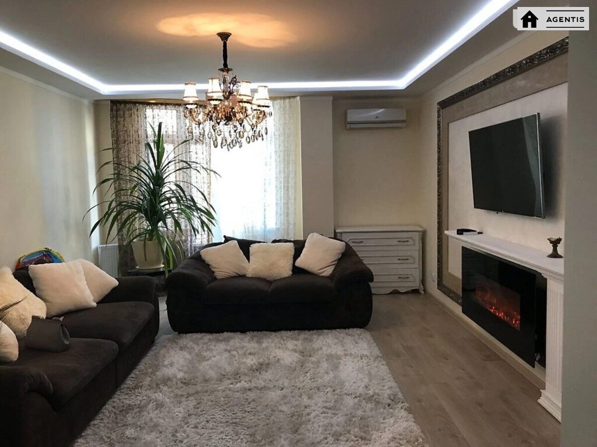 Сдам квартиру 3 комнаты, 90 m², 7 эт./24 этажа. 18, Митрополита Василя Липківського вул. (Урицького), Киев. 