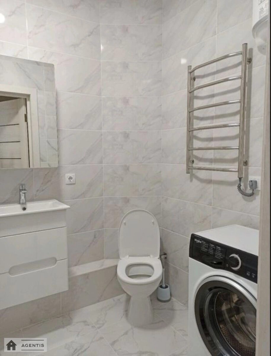 Сдам квартиру 1 комната, 32 m², 12 эт./25 этажей. Петра Радченка вул., Киев. 