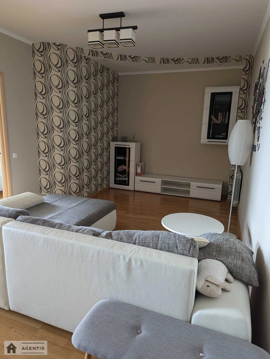 Apartment for rent 2 rooms, 80 m², 13th fl./14 floors. Kadetskiy Gay, Kyiv. 