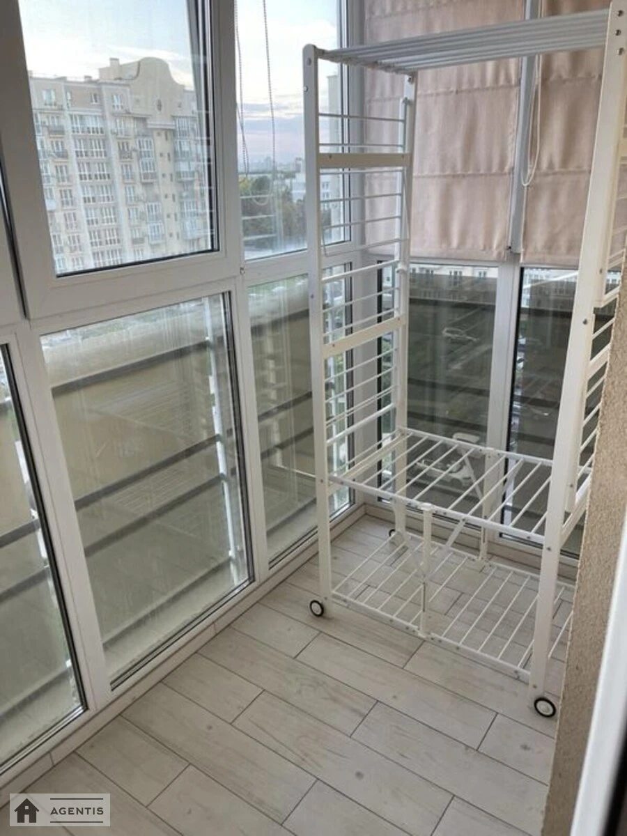 Apartment for rent 2 rooms, 62 m², 7th fl./9 floors. 42, Metrologichna 42, Kyiv. 