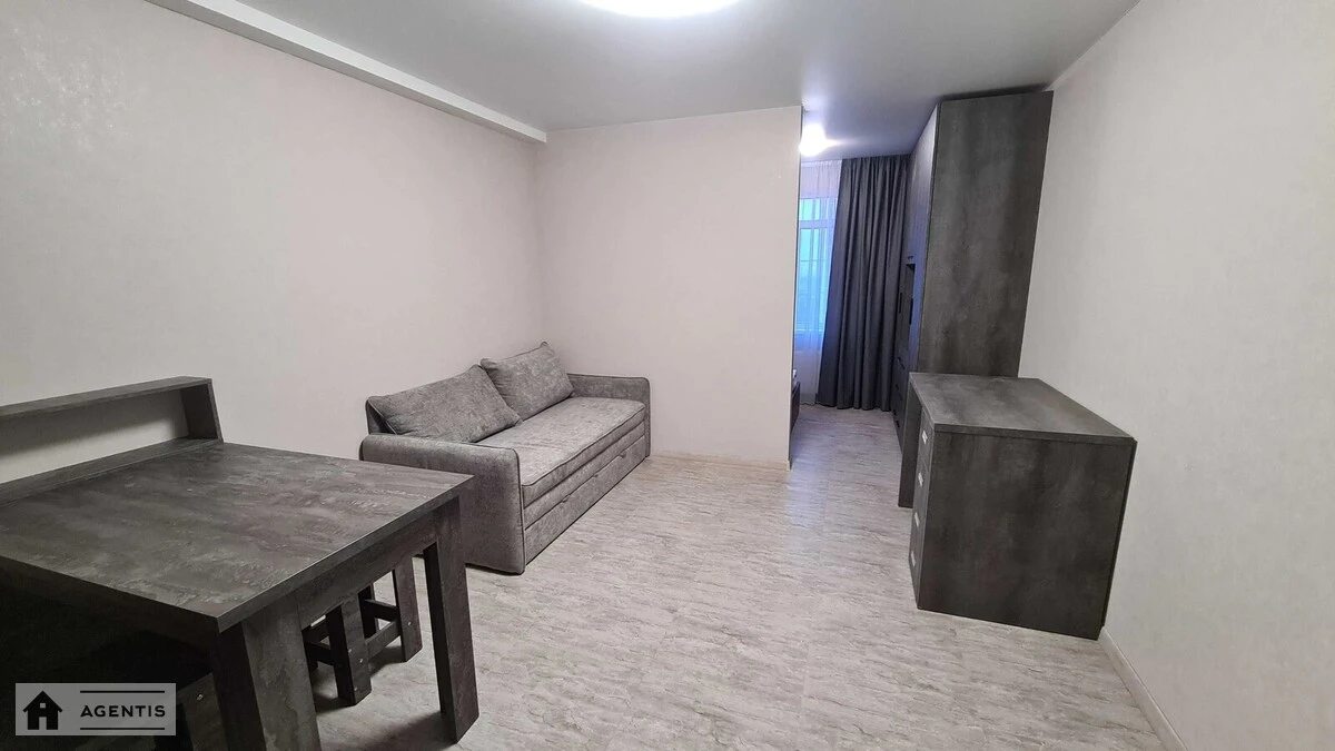 Сдам квартиру 1 комната, 34 m², 13 эт./14 этажей. 28, Михайла Максимовича вул. (Онуфрія Трутенка), Киев. 