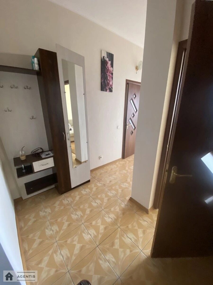 Здам квартиру 1 кімната, 48 m², 4 пов./22 поверхи. Оболонський район, Київ. 