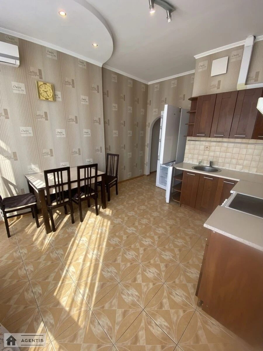 Apartment for rent 1 room, 48 m², 4th fl./22 floors. Obolonskyy rayon, Kyiv. 