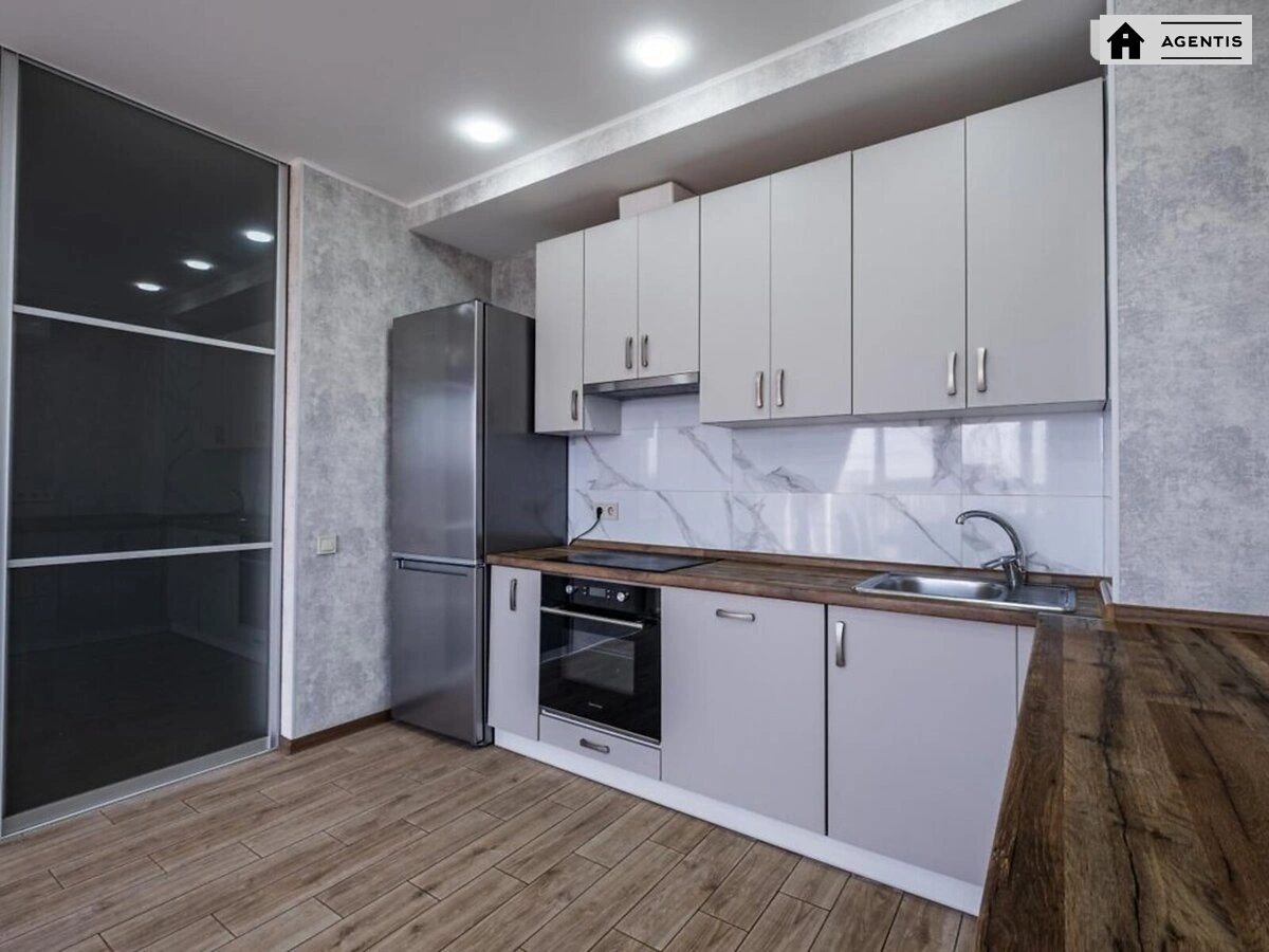 Сдам квартиру 2 комнаты, 55 m², 15 эт./25 этажей. 144, Валерія Лобановського просп. (Червонозоряний), Киев. 