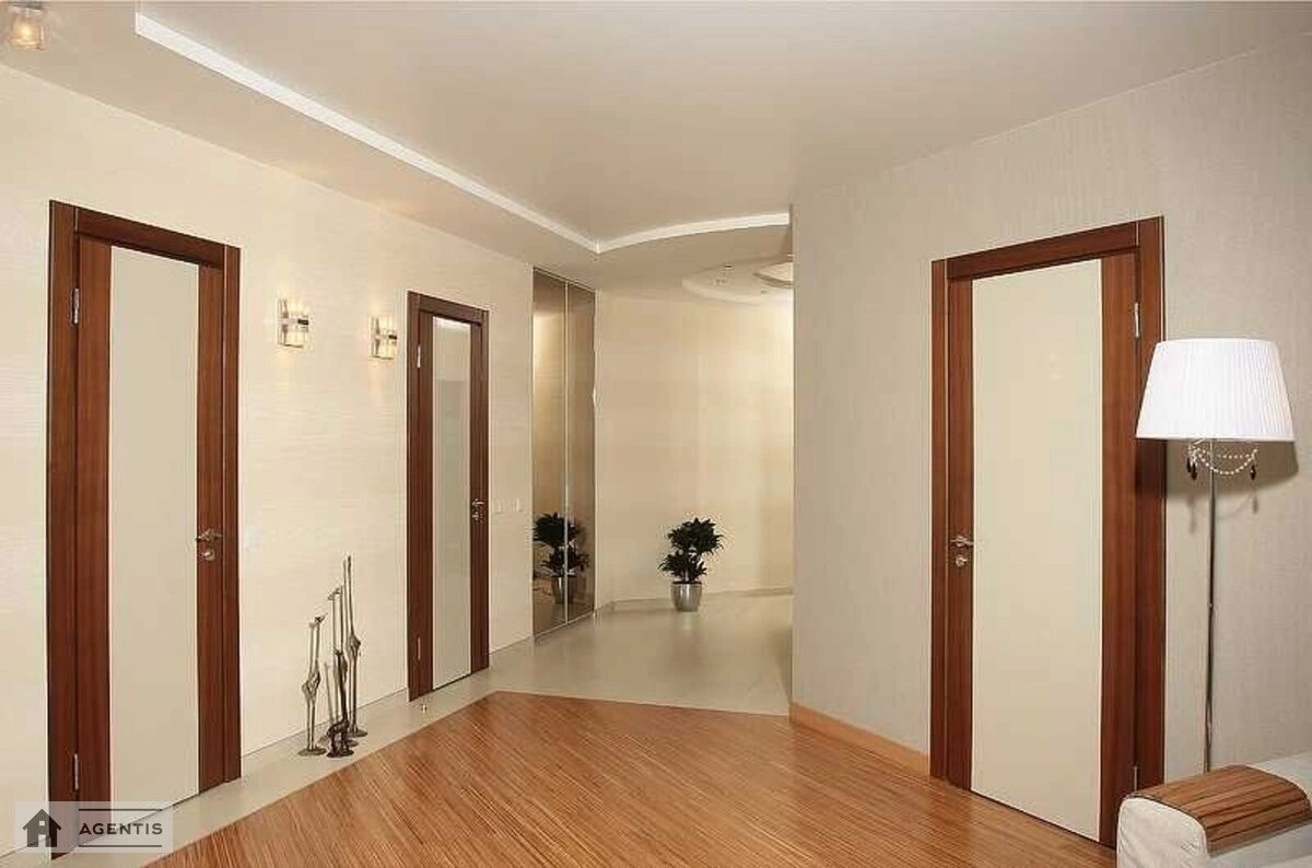 Сдам квартиру 2 комнаты, 86 m², 25 эт./32 этажа. 1, Днепровская набережная 1, Киев. 