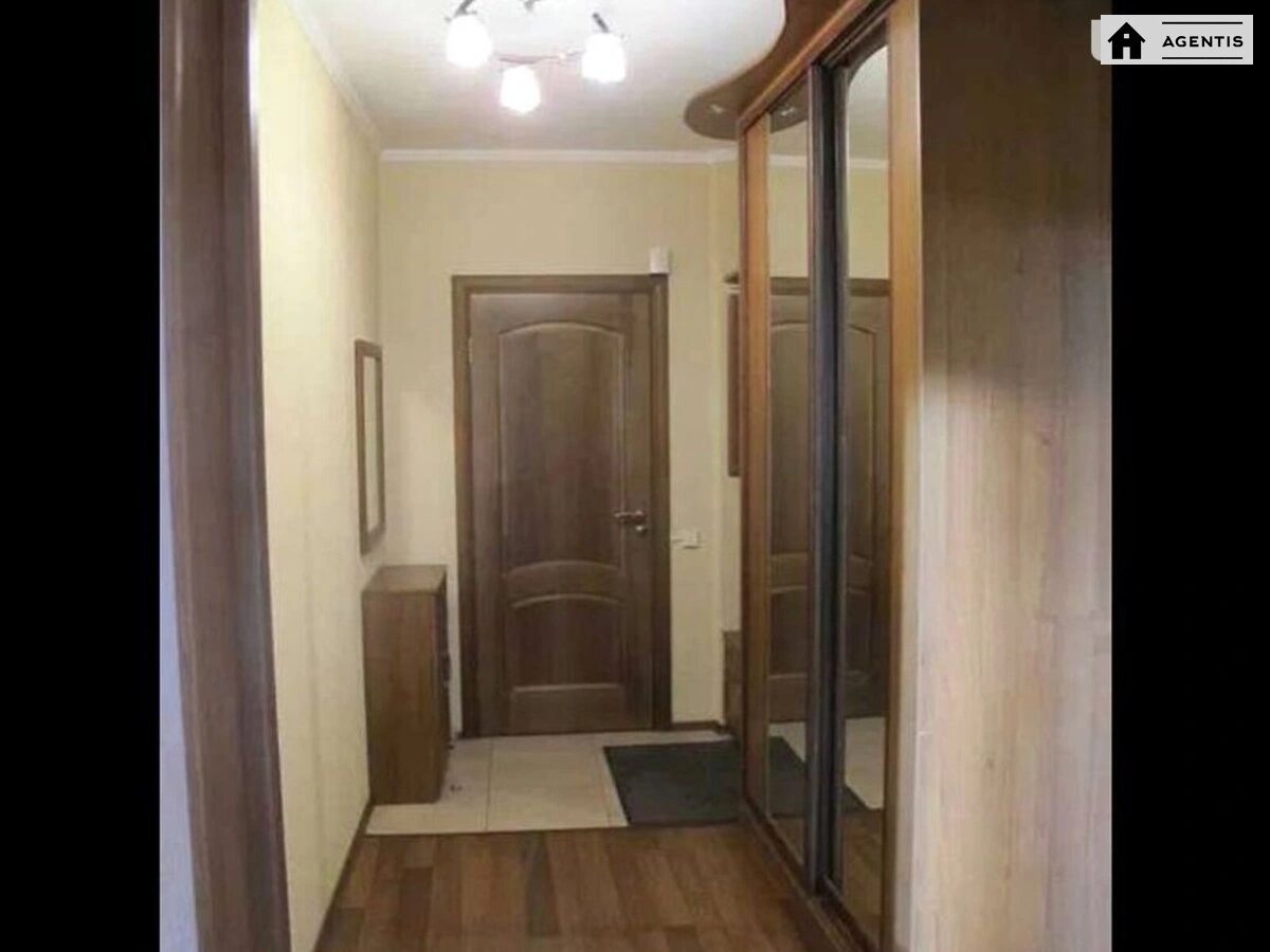 Сдам квартиру 1 комната, 46 m², 6 эт./9 этажей. 48, Оноре де Бальзака вул., Киев. 