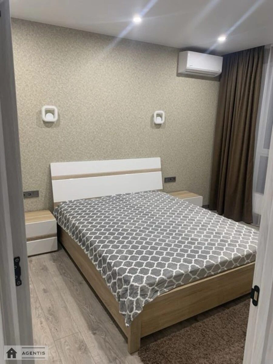 Здам квартиру 1 кімната, 42 m², 12 пов./25 поверхів. Ревуцького, Київ. 