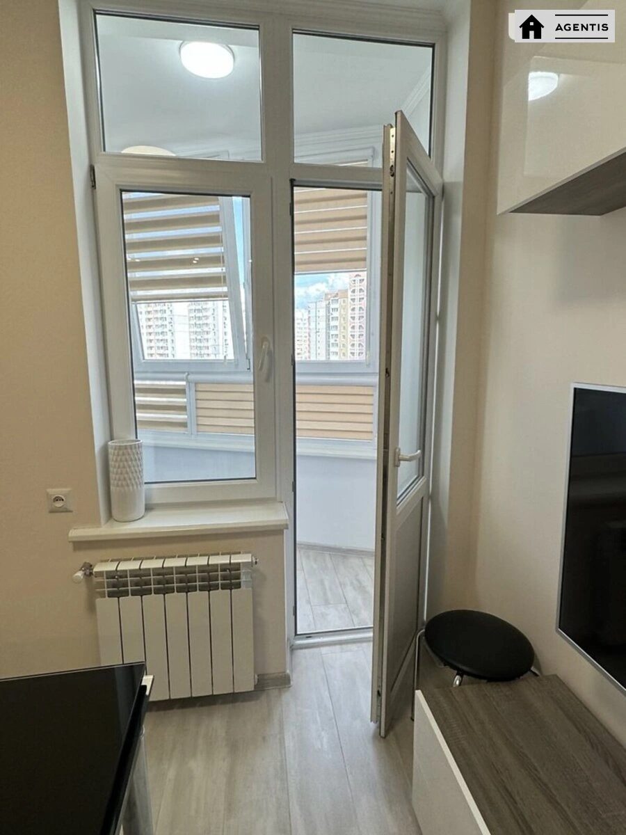 Сдам квартиру 1 комната, 48 m², 10 эт./24 этажа. 32, Анни Ахматової вул., Киев. 