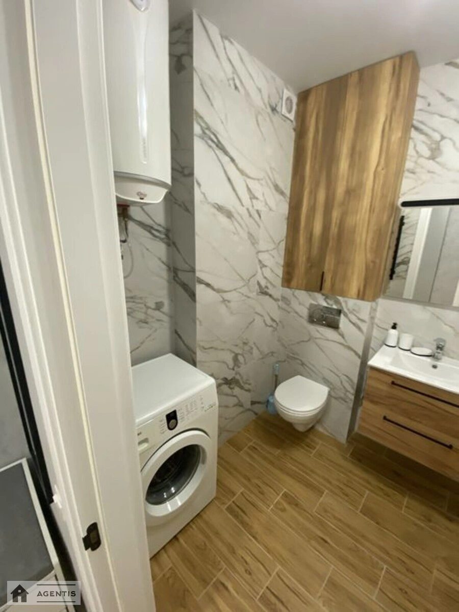 Сдам квартиру 1 комната, 47 m², 7 эт./22 этажа. 8, Гліба Бабіча вул. (Канальна), Киев. 