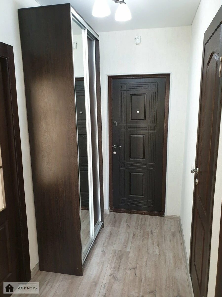 Apartment for rent 1 room, 37 m², 21st fl./24 floors. Borysa Hmyri vul., Kyiv. 