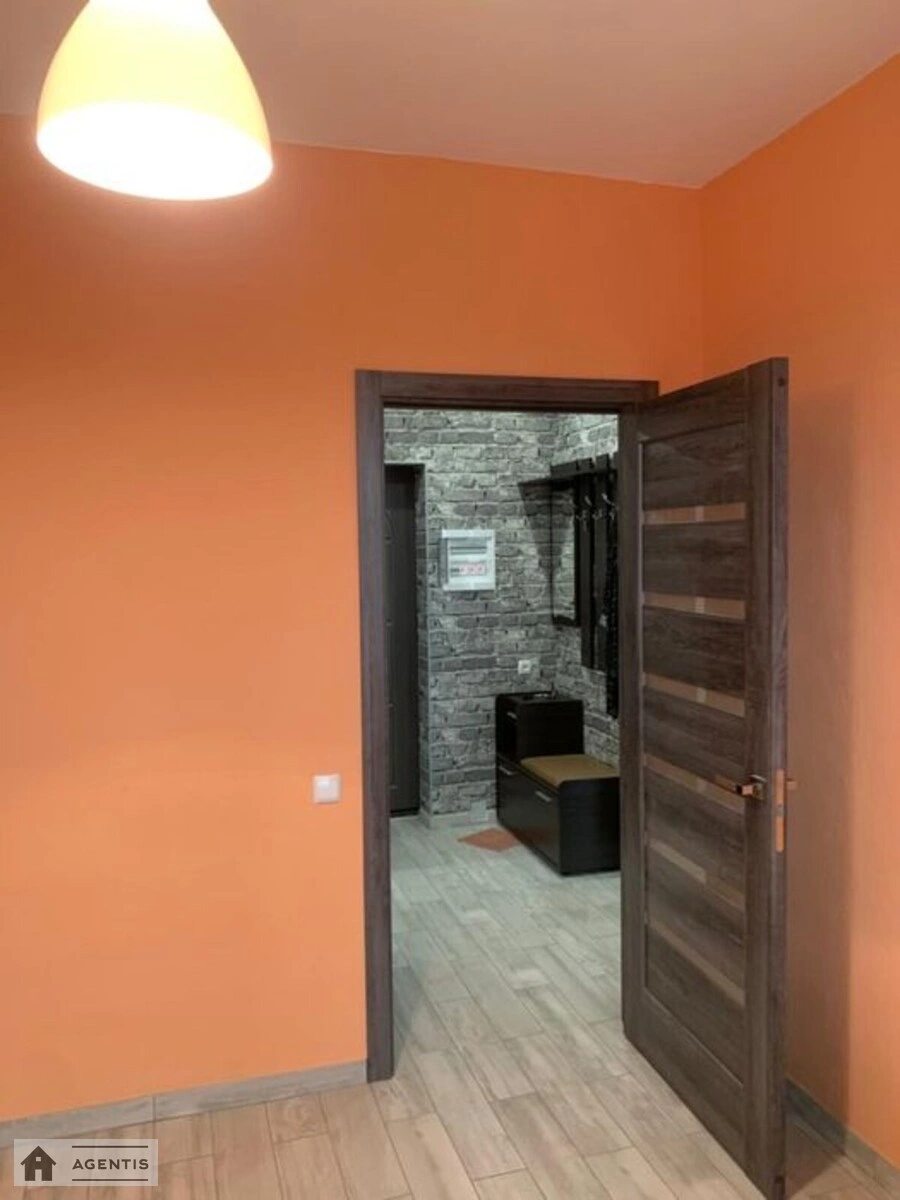 Сдам квартиру 1 комната, 35 m², 4 эт./10 этажей. 34, Сергія Данченка вул., Киев. 