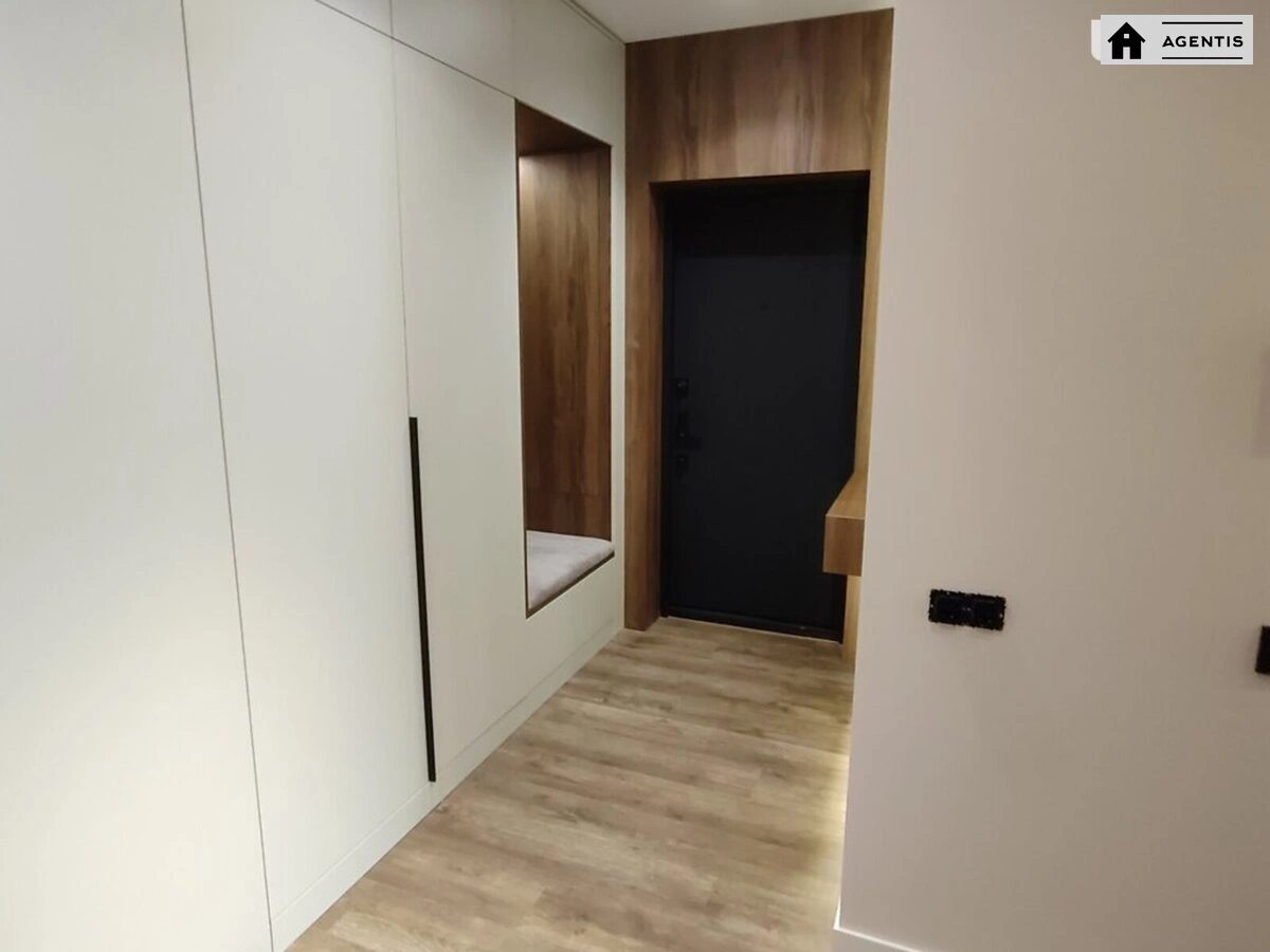 Сдам квартиру 2 комнаты, 83 m², 6 эт./26 этажей. 15, Днепровская набережная 15, Киев. 