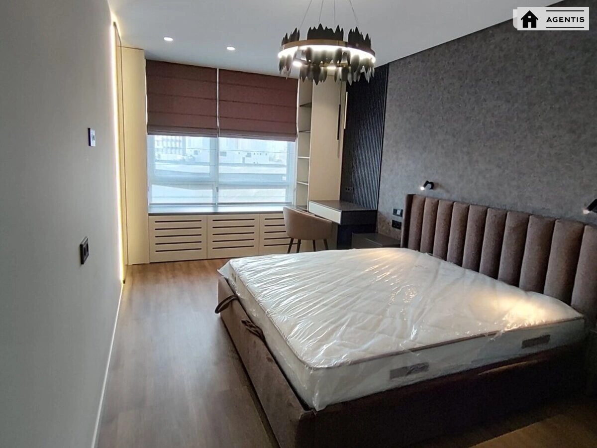 Apartment for rent 2 rooms, 83 m², 6th fl./26 floors. 15, Dniprovs'ka embankment 15, Kyiv. 