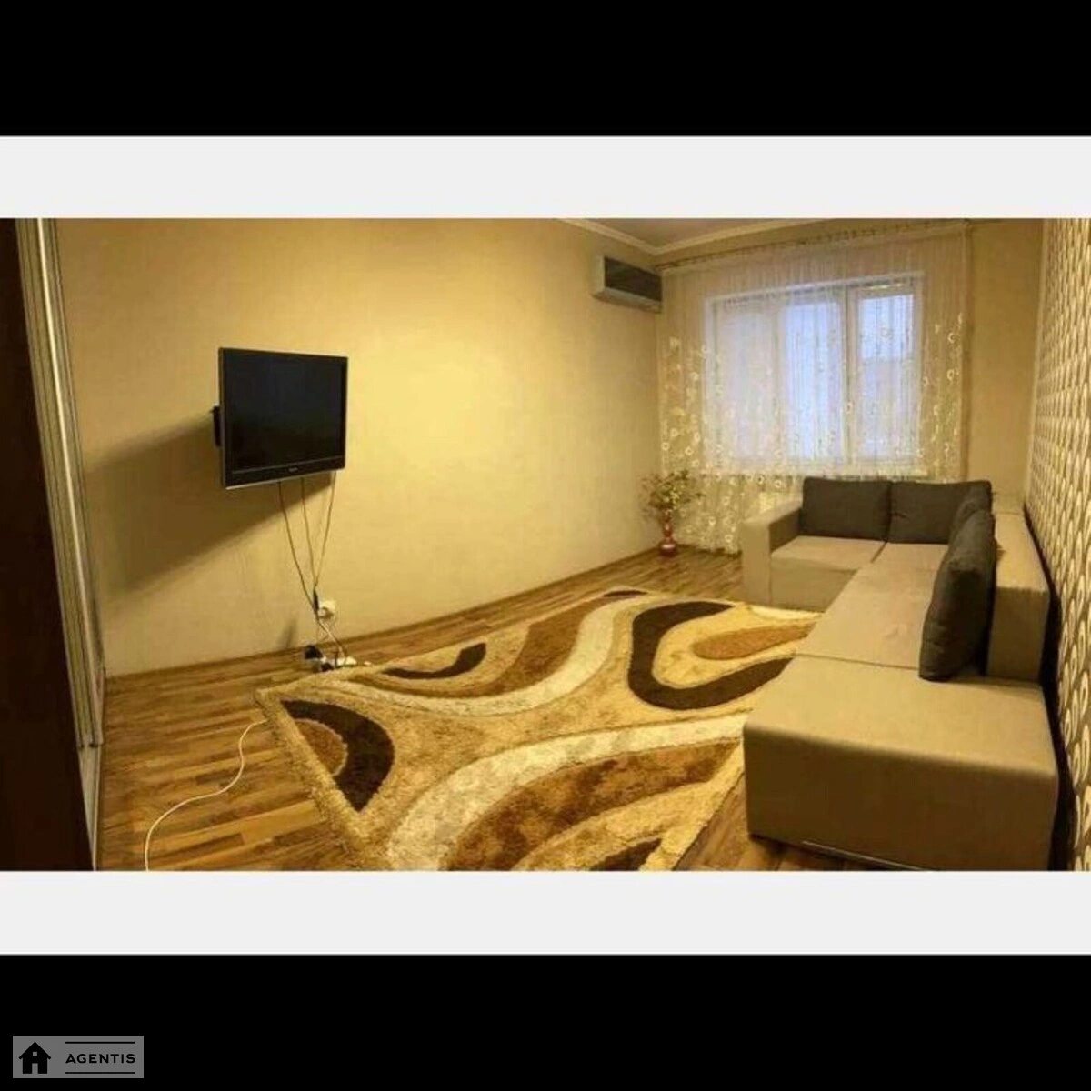 Apartment for rent 1 room, 42 m², 5th fl./24 floors. Gradynska, Kyiv. 