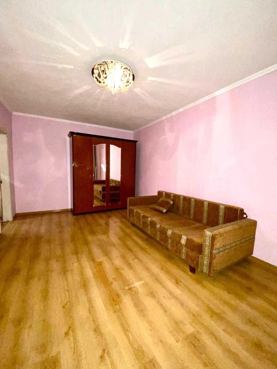 Здам квартиру 2 кімнати, 45 m², 1 пов./11 поверхів. 14, Архітектора Вербицького вул., Київ. 