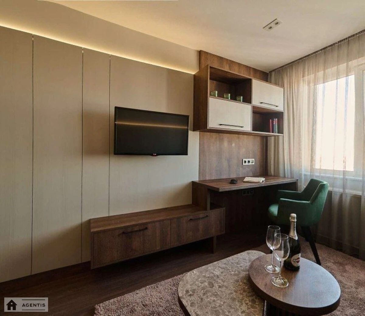 Apartment for rent 1 room, 33 m², 14th fl./16 floors. 93, Beresteyskyy prosp. Peremohy, Kyiv. 