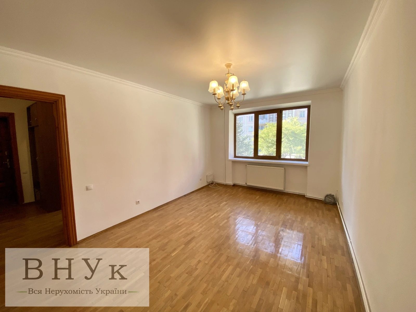 Apartments for sale 3 rooms, 58 m², 1st fl./5 floors. Karpenka , Ternopil. 