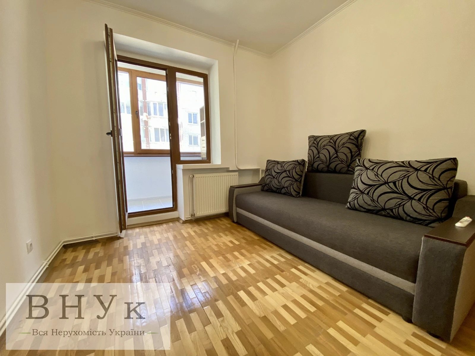 Продаж квартири 3 кімнати, 58 m², 1 пов./5 поверхів. Карпенка , Тернопіль. 