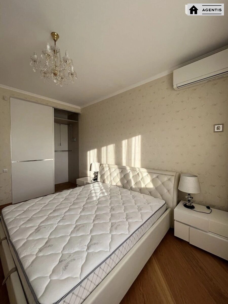 Сдам квартиру 1 комната, 80 m², 18 эт./26 этажей. 371, Василя Тютюнника вул. (Анрі Барбюса), Киев. 