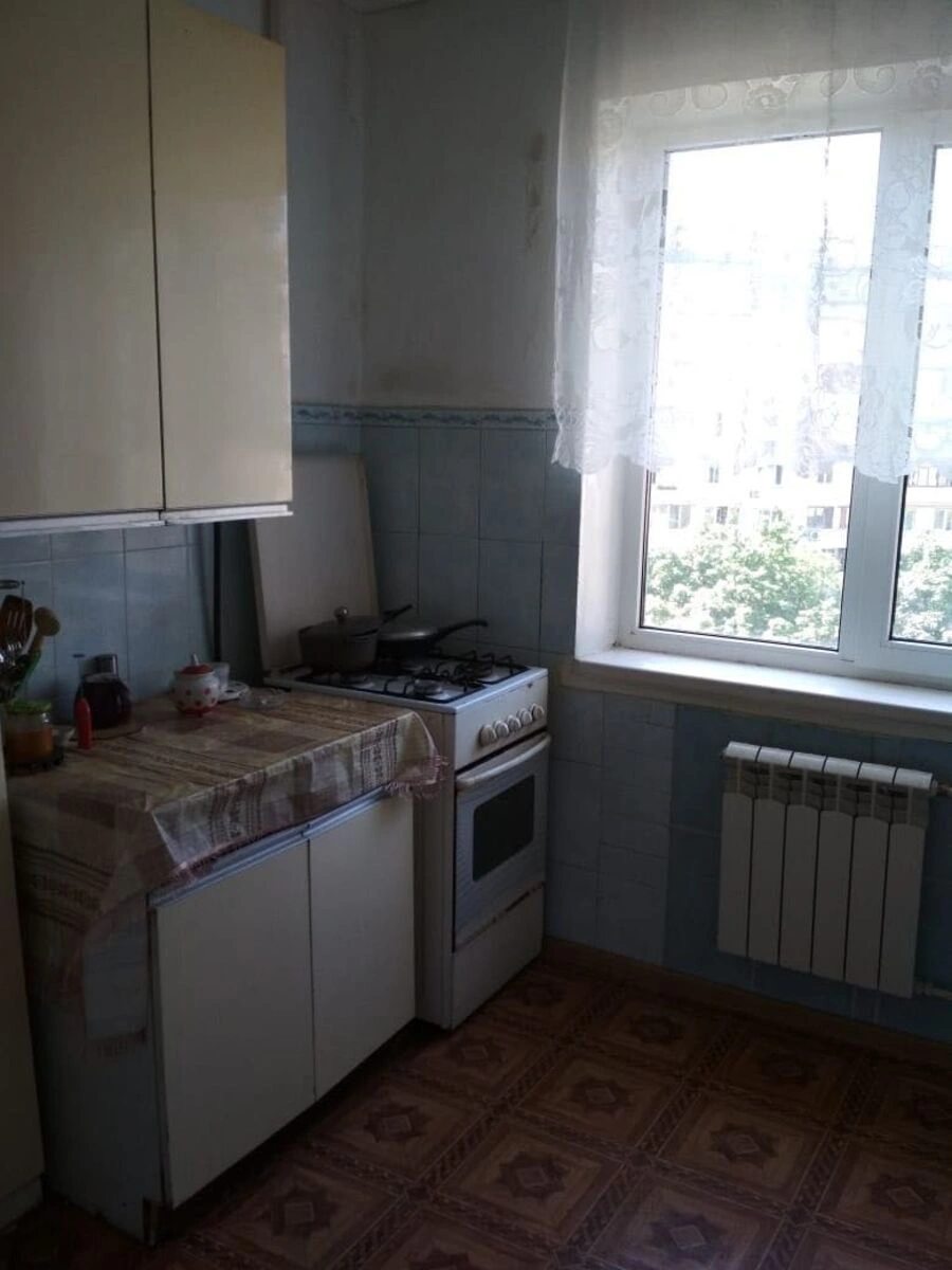 Продаж квартири 3 кімнати, 72 m², 6 пов./9 поверхів. 6, Докії Гуменної вул. (Юрія Смолича), Київ. 