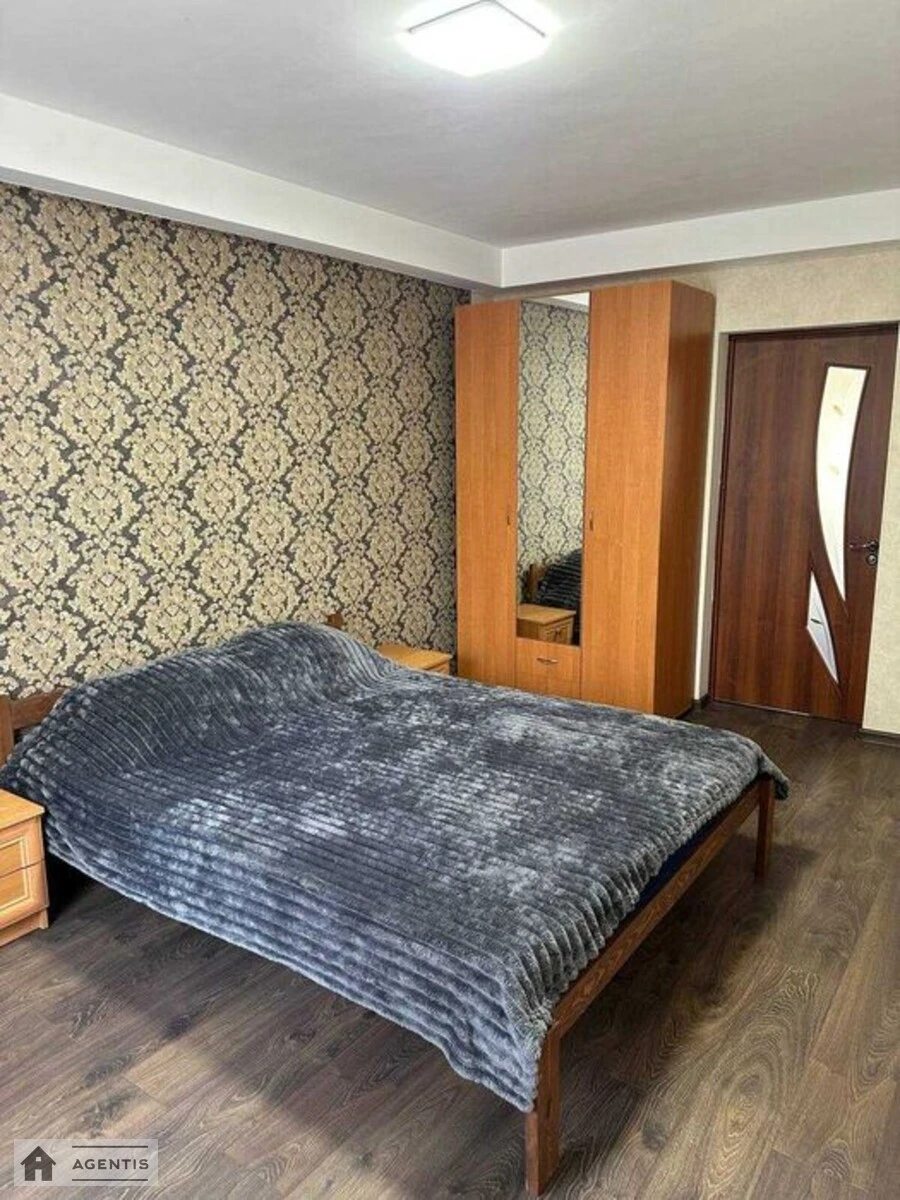 Здам квартиру 2 кімнати, 45 m², 5 пов./5 поверхів. 25, Празька 25, Київ. 