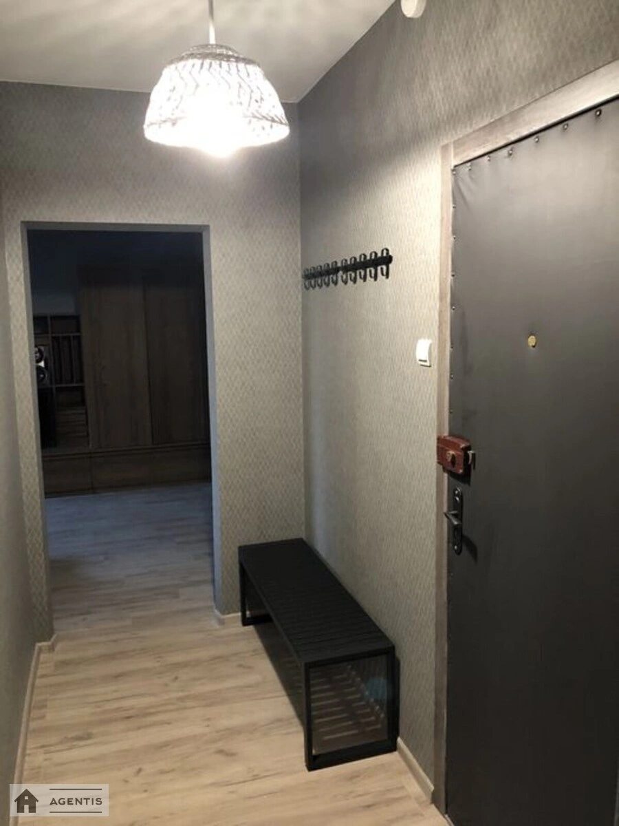 Здам квартиру 2 кімнати, 50 m², 2 пов./9 поверхів. Миколи Закревського вул., Київ. 