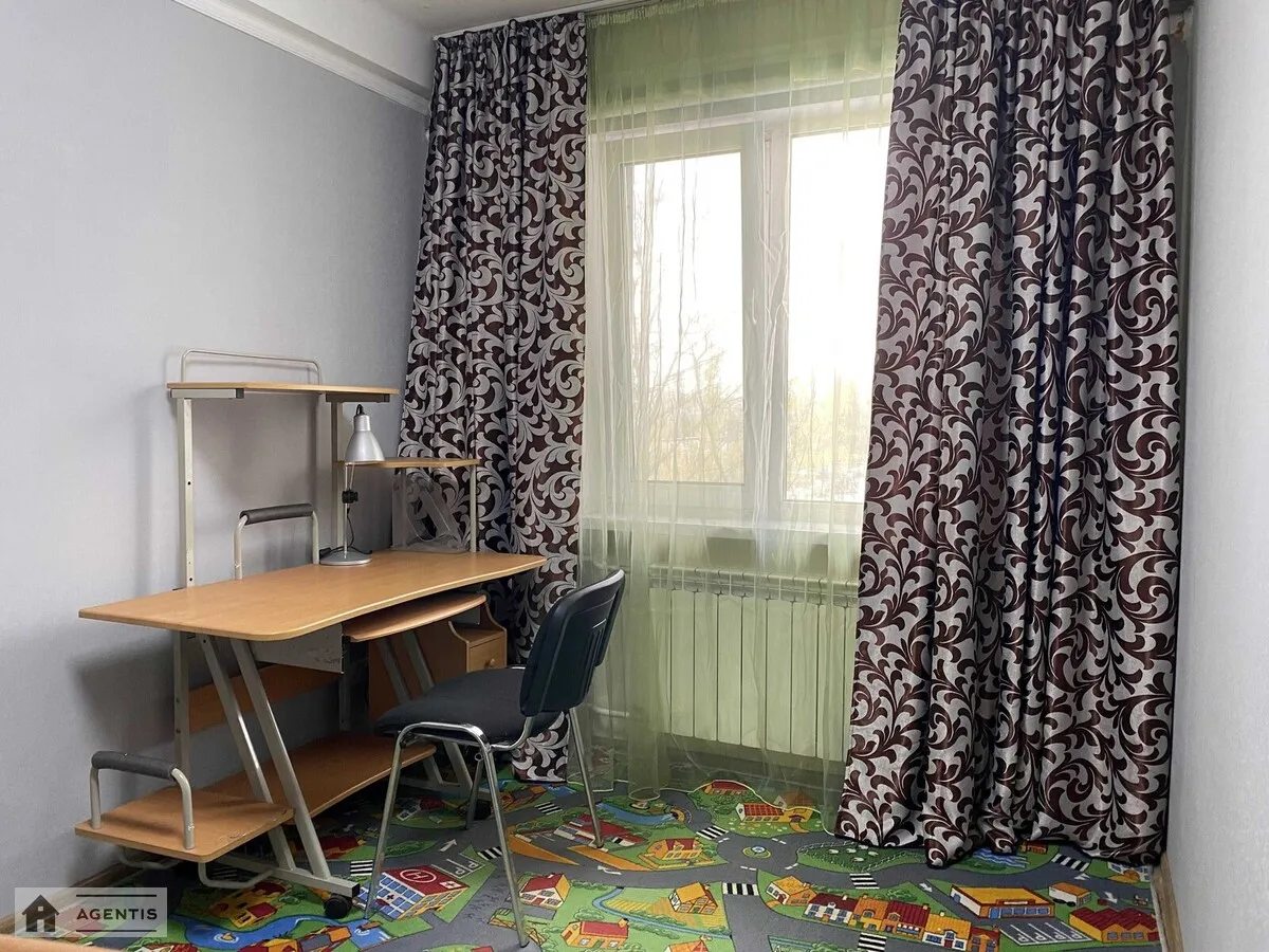 Здам квартиру 2 кімнати, 42 m², 5 пов./5 поверхів. 12, Віфлеємська вул., Київ. 