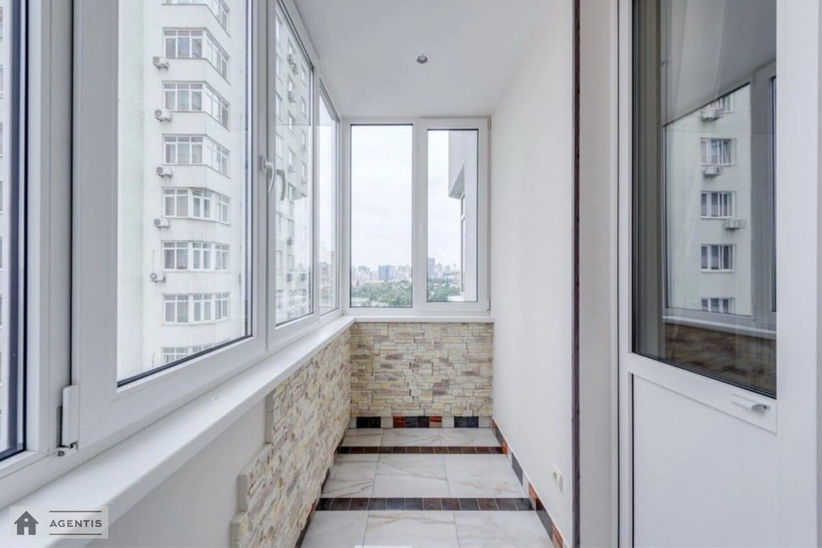 Apartment for rent 1 room, 45 m², 15th fl./23 floors. 3, Feodosiyska 3, Kyiv. 