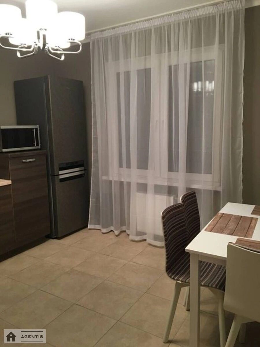 Сдам квартиру 2 комнаты, 72 m², 6 эт./24 этажа. 34, Юлії Здановської вул. (Михайла Ломоносова), Киев. 