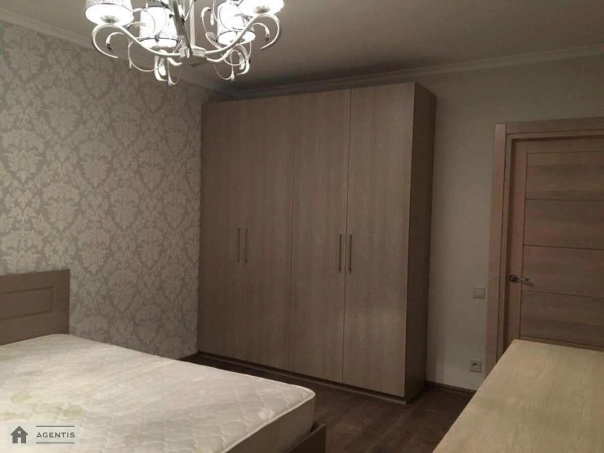 Сдам квартиру 2 комнаты, 72 m², 6 эт./24 этажа. 34, Юлії Здановської вул. (Михайла Ломоносова), Киев. 