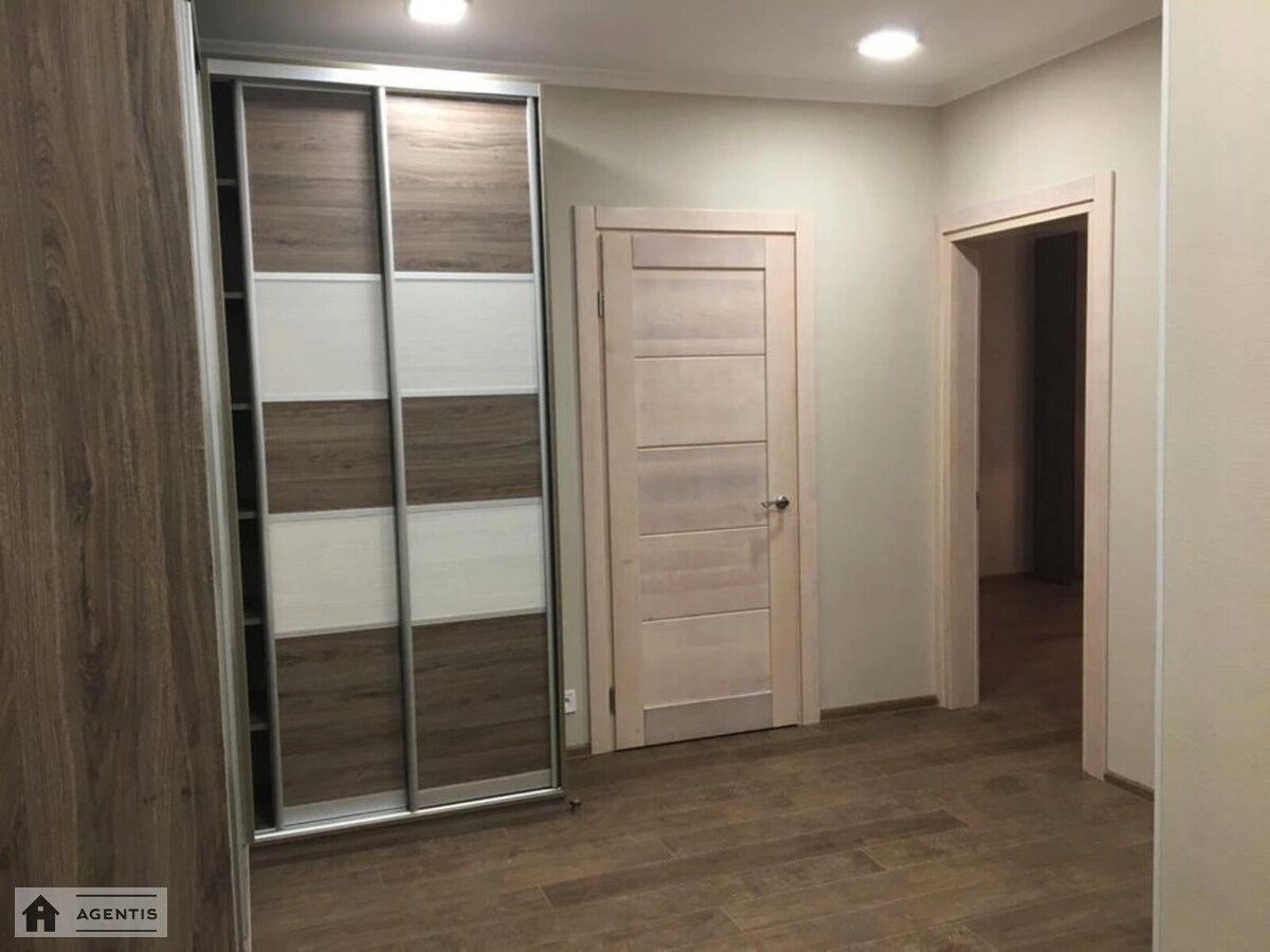 Сдам квартиру 2 комнаты, 72 m², 6 эт./24 этажа. 34, Юлії Здановської вул. (Михайла Ломоносова), Киев. 