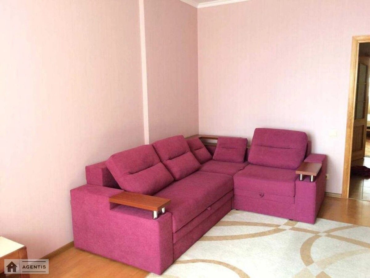 Apartment for rent 3 rooms, 101 m², 11th fl./15 floors. 3, Stepana Rudnytskoho vul., Kyiv. 