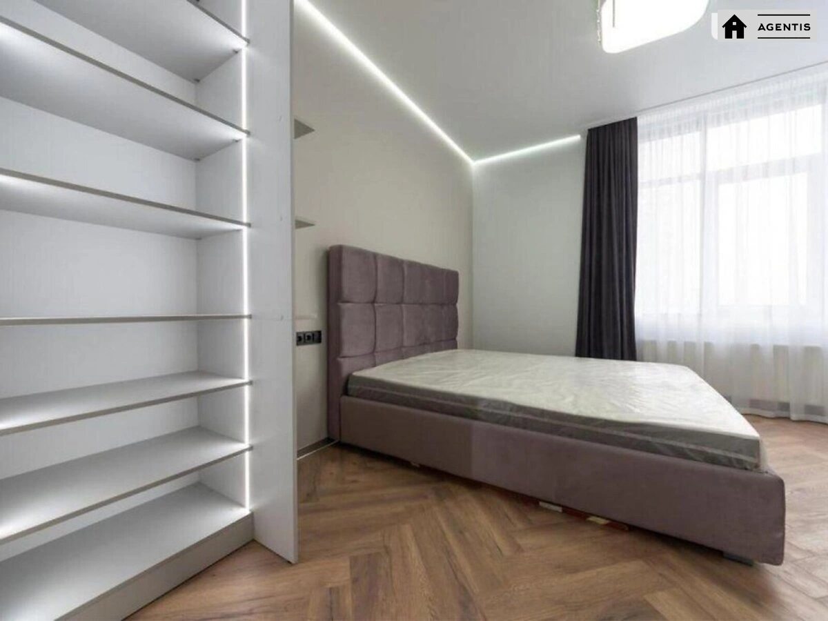 Сдам квартиру 2 комнаты, 64 m², 6 эт./24 этажа. 10, Трускавецкая 10, Киев. 