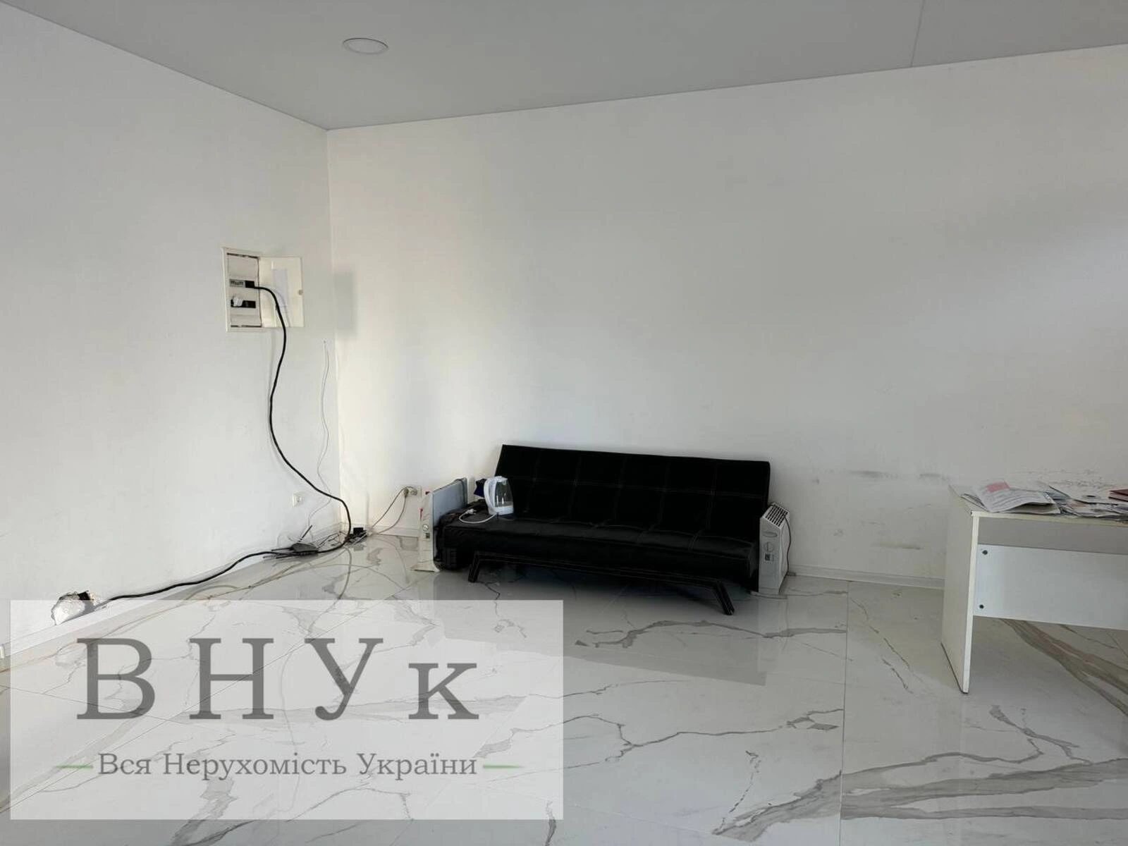 Продам нерухомість під комерцію 56 m², 1 пов./5 поверхів. За Рудкою пров., Тернопіль. 