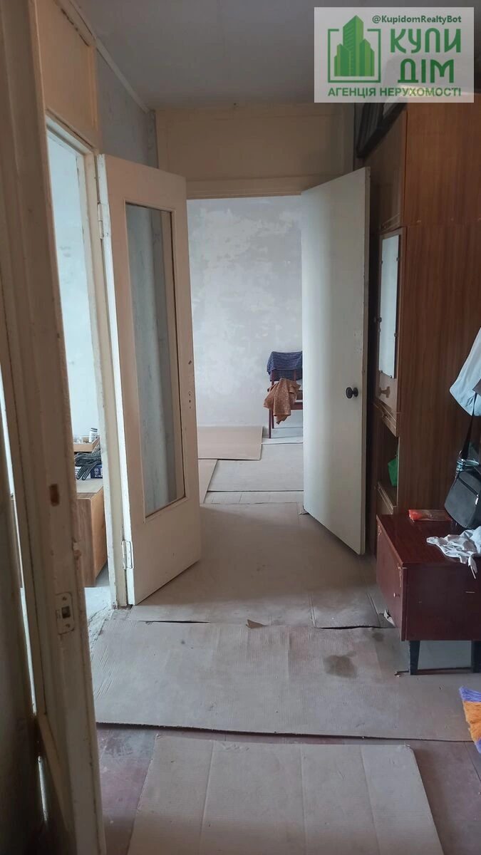 Продаж квартири 1 кімната, 49 m², 6 пов./9 поверхів. Юрія Коваленка вул. (Конєва Маршала), Кропивницький. 