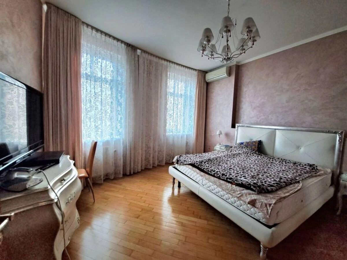 Apartment for rent 3 rooms, 110 m², 10th fl./25 floors. 23, Lesi Ukrayinky 23, Kyiv. 