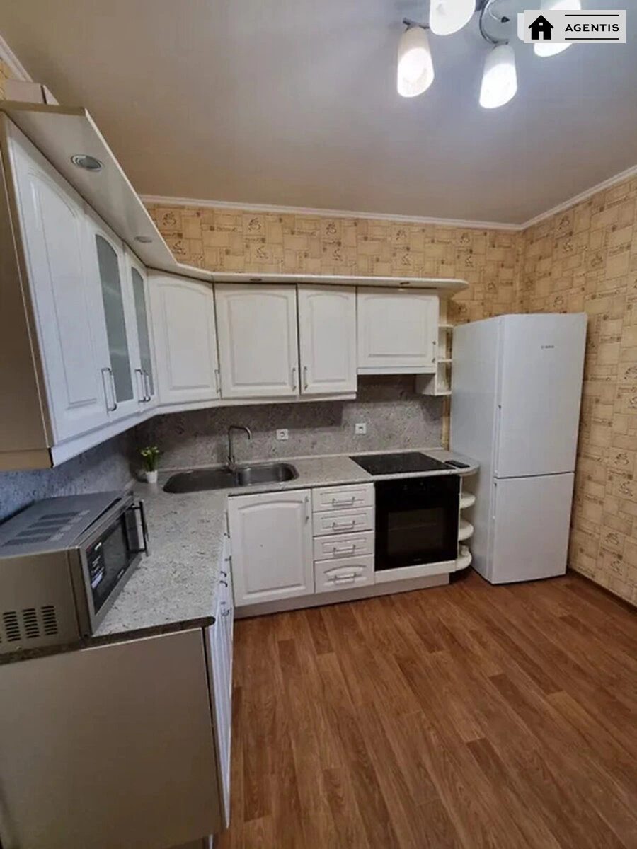 Сдам квартиру 1 комната, 43 m², 10 эт./25 этажей. 1, Софії Русової вул., Киев. 