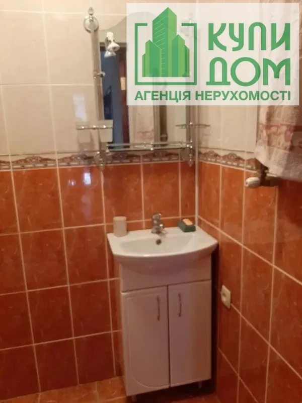 House for sale 270 m², 2 floors. Передмiстя, Kropyvnytskyy. 