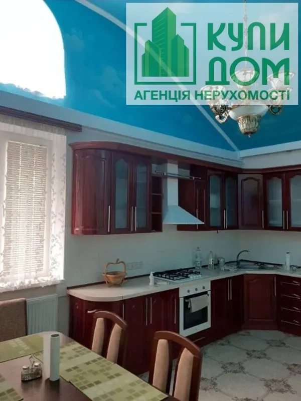 House for sale 270 m², 2 floors. Передмiстя, Kropyvnytskyy. 