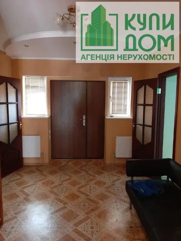 Продаж будинку 270 m², 2 поверхи. Передмiстя, Кропивницький. 