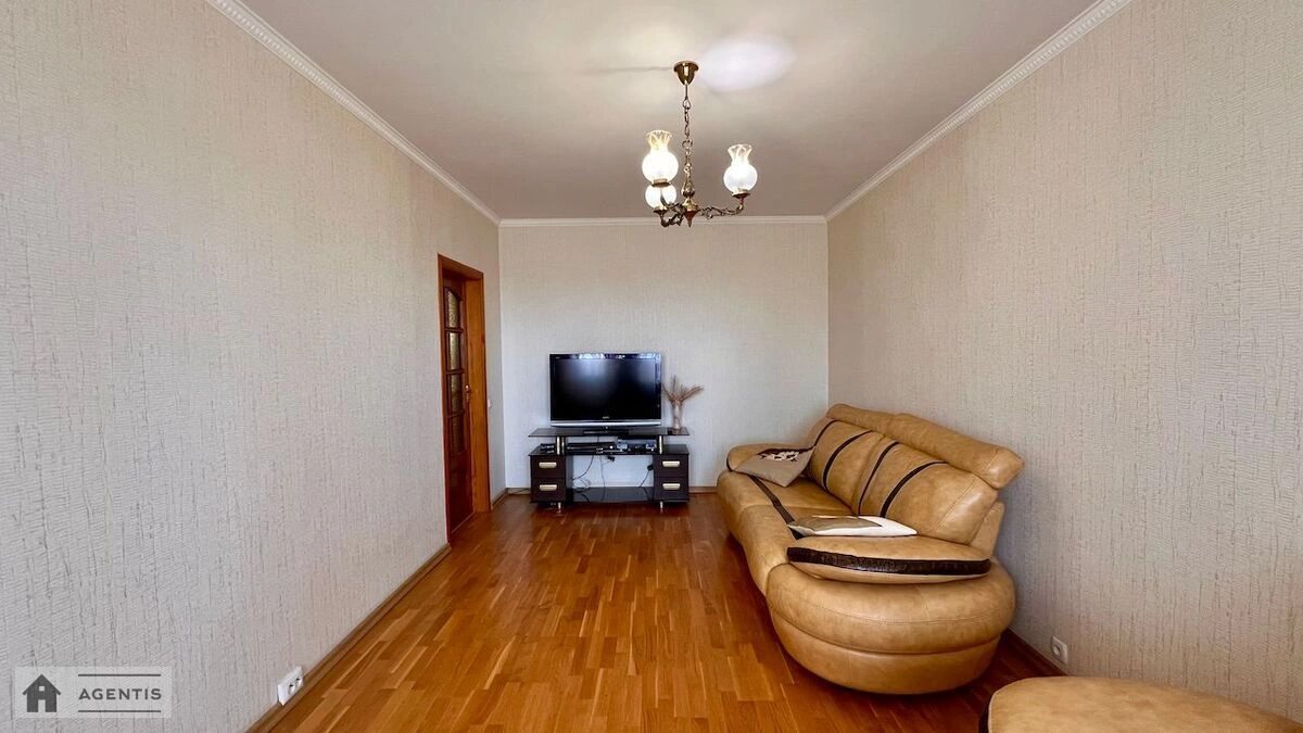 Apartment for rent 3 rooms, 68 m², 12th fl./16 floors. 17, Pravdy 17, Kyiv. 